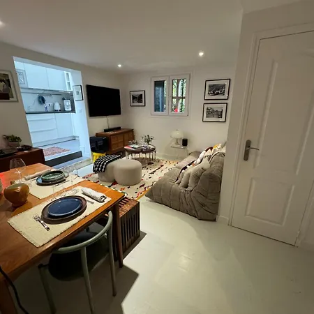 Montmartre Apartment Paris