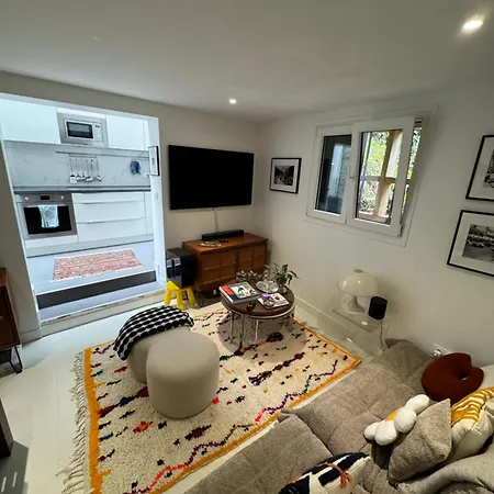 Apartment Montmartre Paris